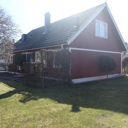 Familjevaenligt Hus Naera Isaberg! Villa Hestra Exterior photo